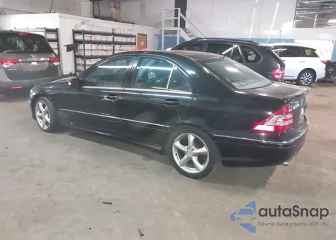 2005 Mercedes-Benz C 230 Kompressor Sport из США, поврежденный, VIN WDBRF40J65F613863
